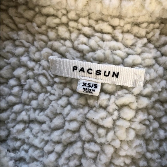 Pacsun Faux Sherpa Fleece Lined Denim Jacket Light Wash Grunge Vibes Warm - Picture 3 of 9